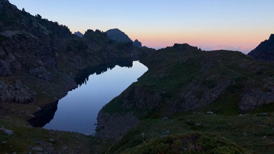 Le Lac Longet à l'aube
