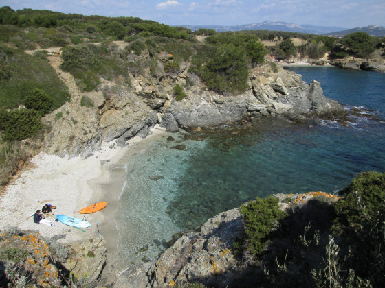 Petite plage tranquille