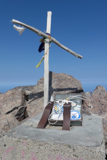 2710 m (ou 2706 m), ça dépend des sources!
