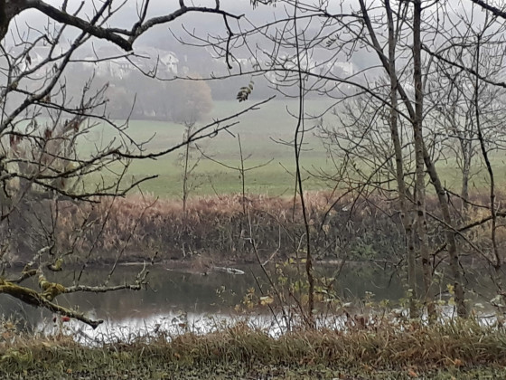 Abbans Dessous dans la brume