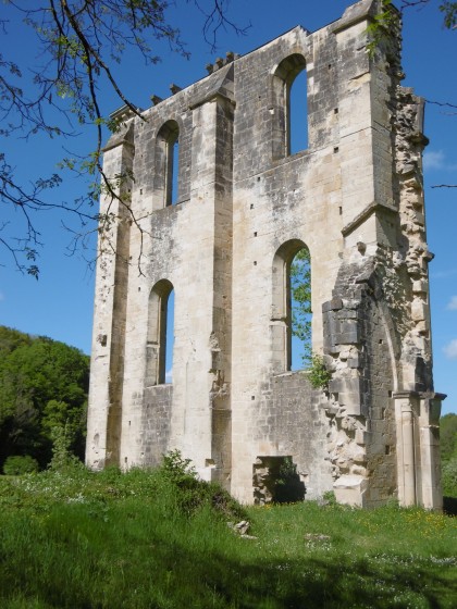 A faire Vers l'abbaye de MontignylèsCherlieu Randonnée