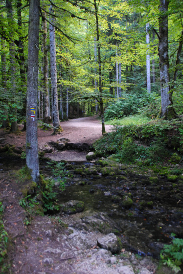 Acc&egrave;s &agrave; La Source Bleue
