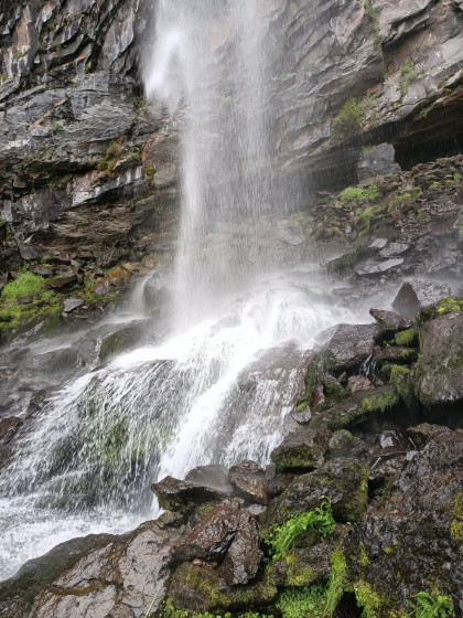 Acc&egrave;s direct de la grande cascade