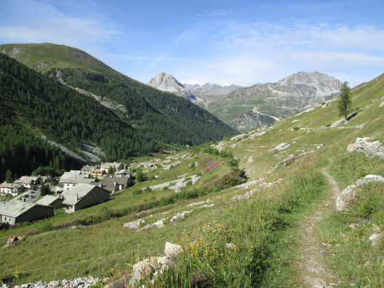Le Fornet et la vallée de Val d\'Isère Le Fornet et la vallée de Val d\'Isère