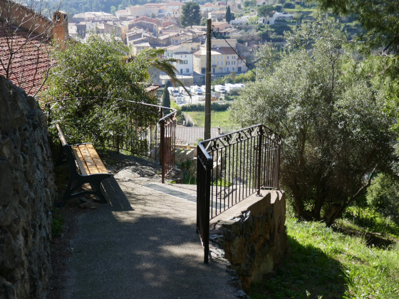 Aire de repos sur le chemin du Paradis Aire de repos sur le chemin du Paradis