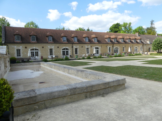Ancienne Abbaye Notre-Dame-du-Trésor de Bus-Saint-Rémy (Privé)