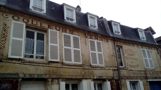 Ancienne devanture de droguerie