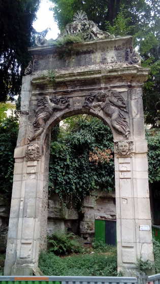 Ancienne porte