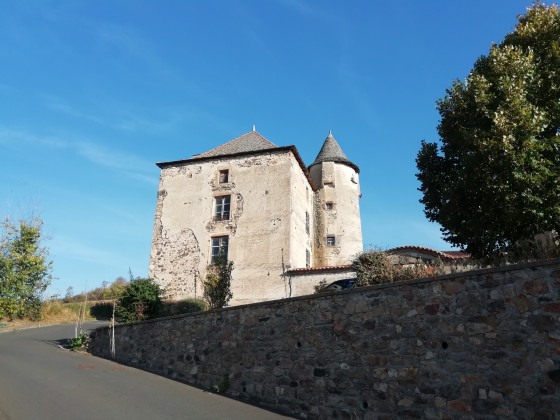 Apchat Maison Forte