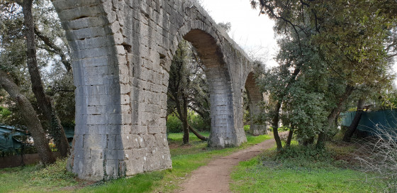 Aqueduc de Castries