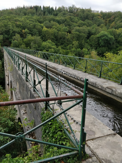 Aqueduc de Montreuillon