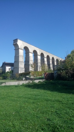 Aqueduc du coté Jouy