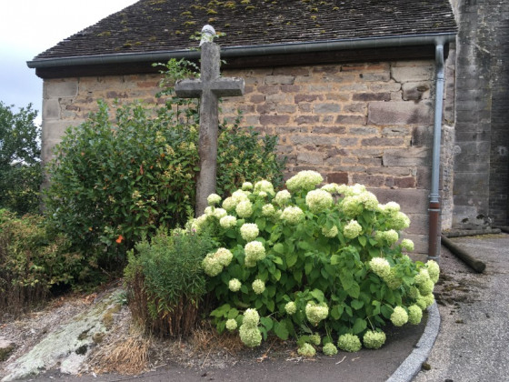 Arri&egrave;re de l'&eacute;glise de Saint-Bresson