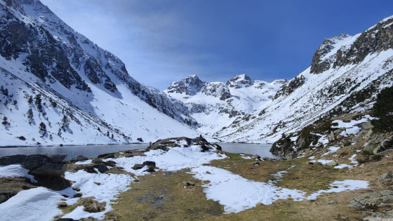 Arrivée au lac d'Estom !