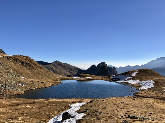 Arrivée au lac de la Ponsonnière par le Nord