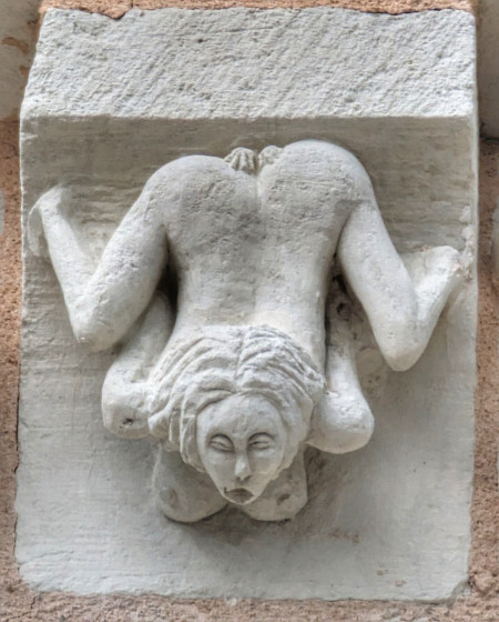 Art Roman.
