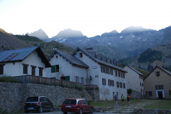 Au démarrage depuis la Madone de Fenestre. Objectif et itinéraire en vue