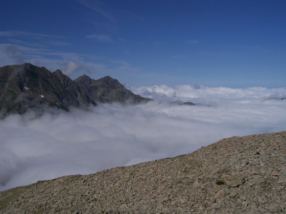 Au-dessus des nuages