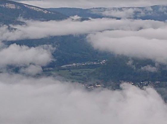 Au dessus des nuages