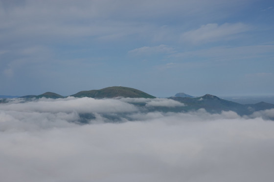 Au dessus des nuages