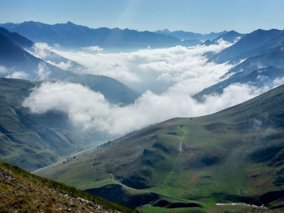 au dessus des nuages