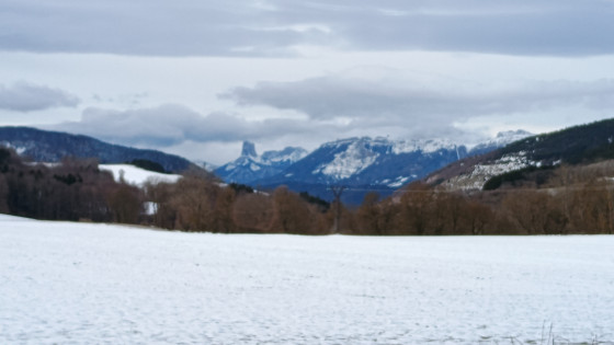 Au loin le Mont Aiguille