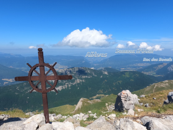 Au loin, le Semnoz