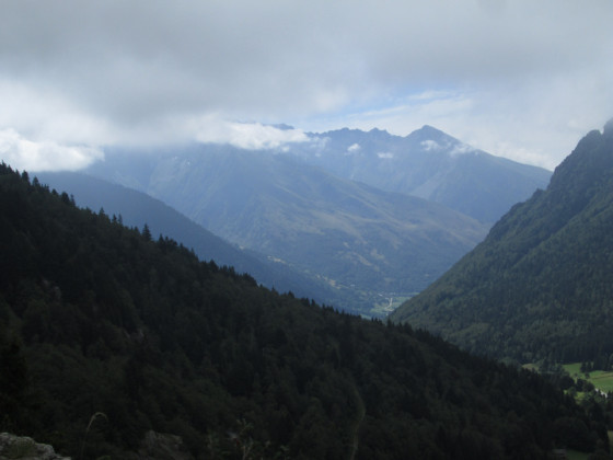 Au loin, le Valbonnais