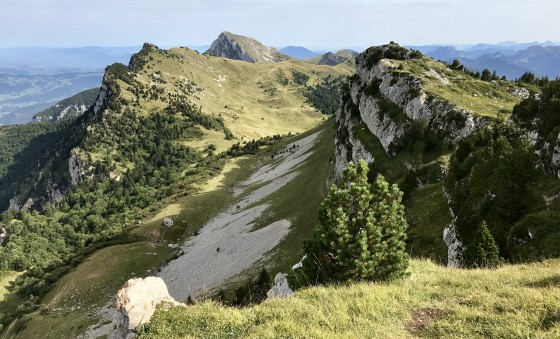 Au sommet du Rocher de Chalves