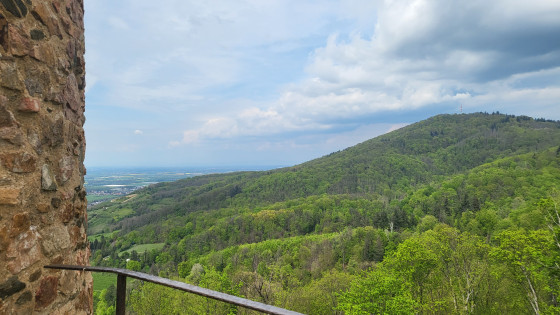 Ausblik vom Schloss Auerbach Richtung Melibokus