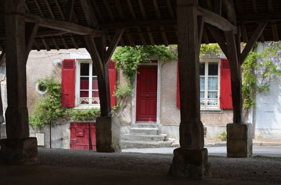 Autour de la halle de Méréville