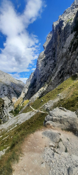 Autour du Naranjo de Bulnes