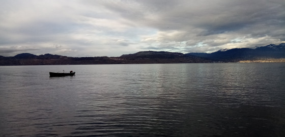Barque de pêcheur sur le Léman