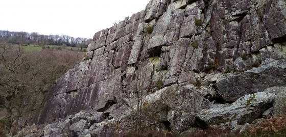 Barre de rochers