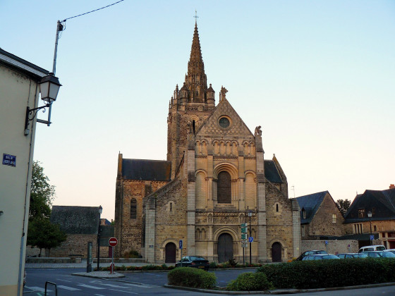 Basilique Notre-Dame d\'Avesnières