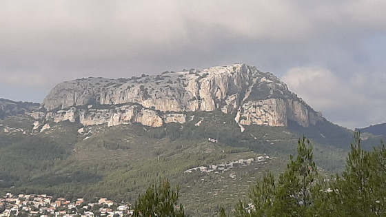 Bau de Quatre Auros