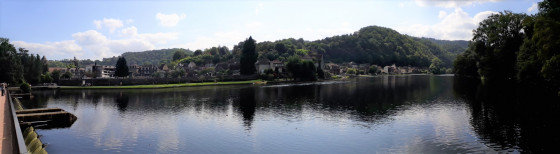 Beaulieu depuis la passerelle sur la Dordogne