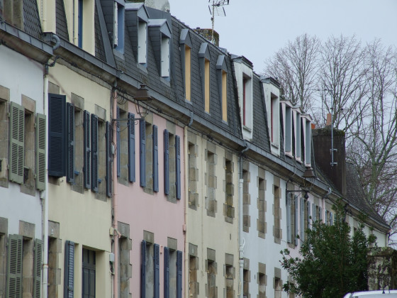 Bel alignement de maisons