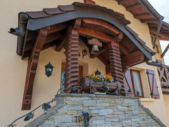 Belle entrée de maison ancienne