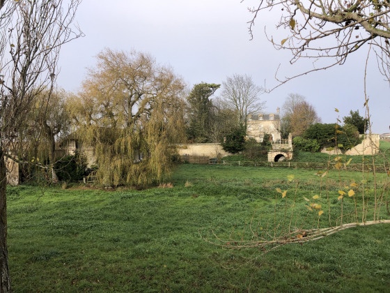 Belle propriété arborée rue Maximilien Pichon