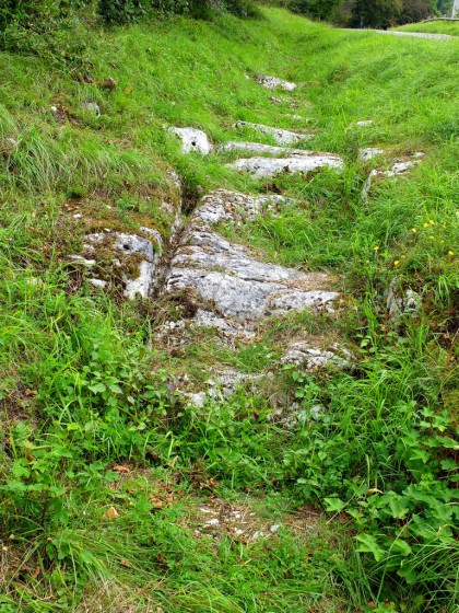 Besançon : Vestiges d\'ancienne route médiévale