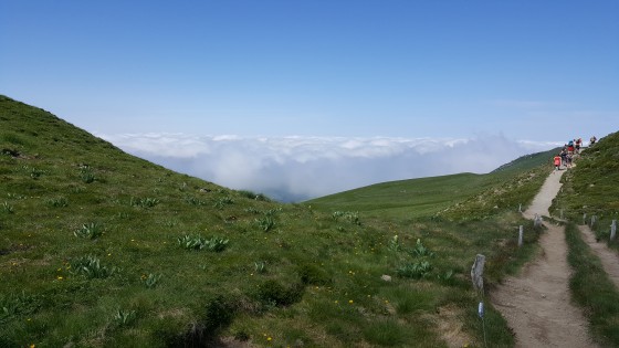 Bien au dessus des nuages