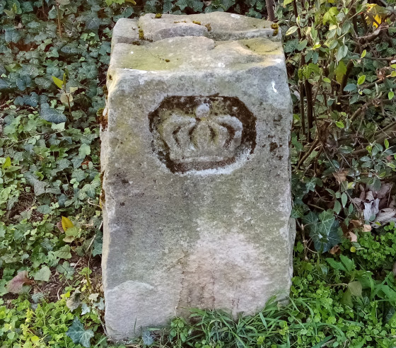 Borne armoriée