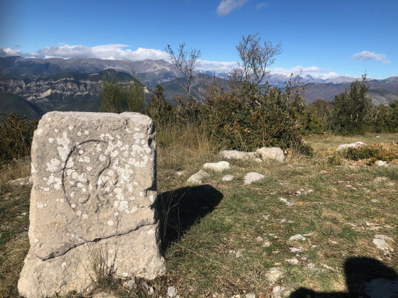 Borne frontière entre la Provence et le Comté de Savoie datée avant 1804