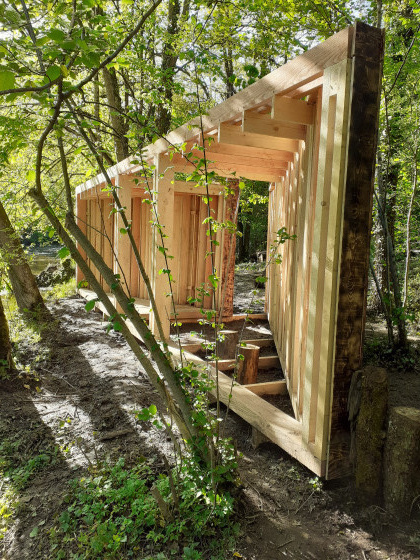 Cabane au bord de l'Aix