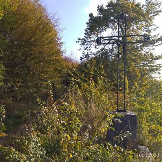 Calvaire, sortie Est de Thise, route des Vaux.