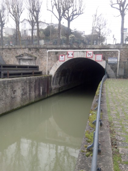Canal de Saint-Maur