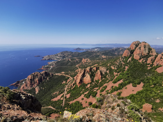Cap Roux vue mer