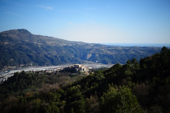 Carros Village