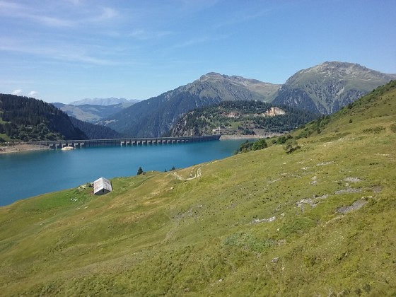 Chalet de Molledraz et le lac